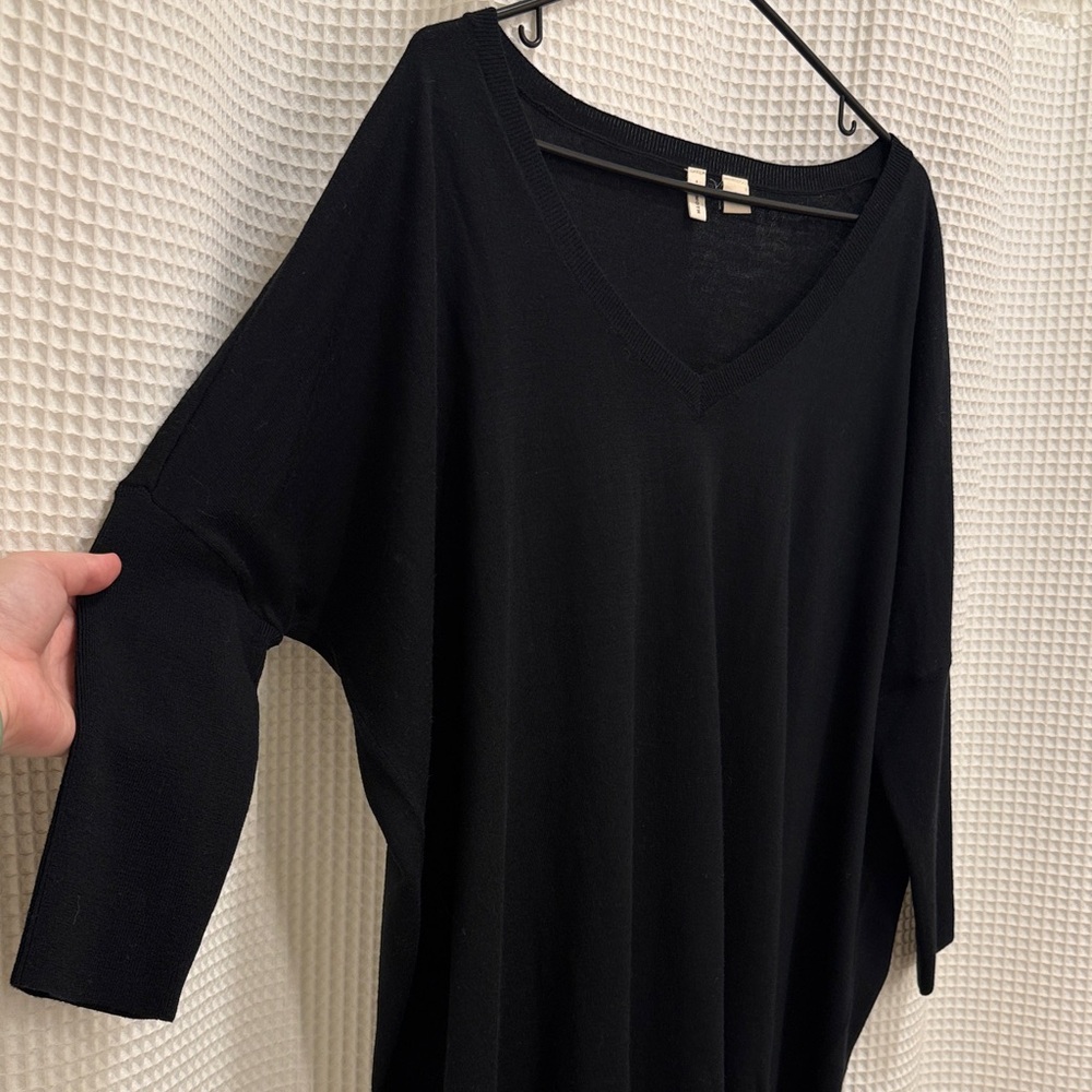 100% Merino Wool Drop Shoulder Sweater - Size XL - Picture 3 of 11